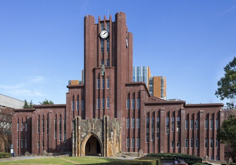 Yasuda_Auditorium_-_Tokyo_University_4